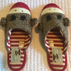 Super cute bedroom/binge watching shoes. Size S/M